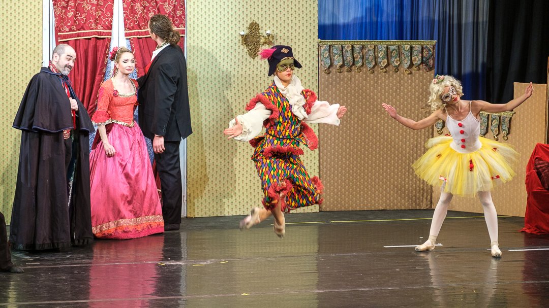 nutcracker211227.jpg