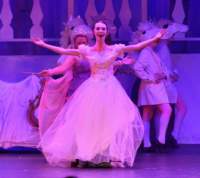 cinderella_0831_01_small.jpg