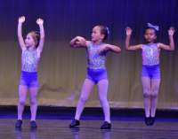 dance_7385_01_small.jpg