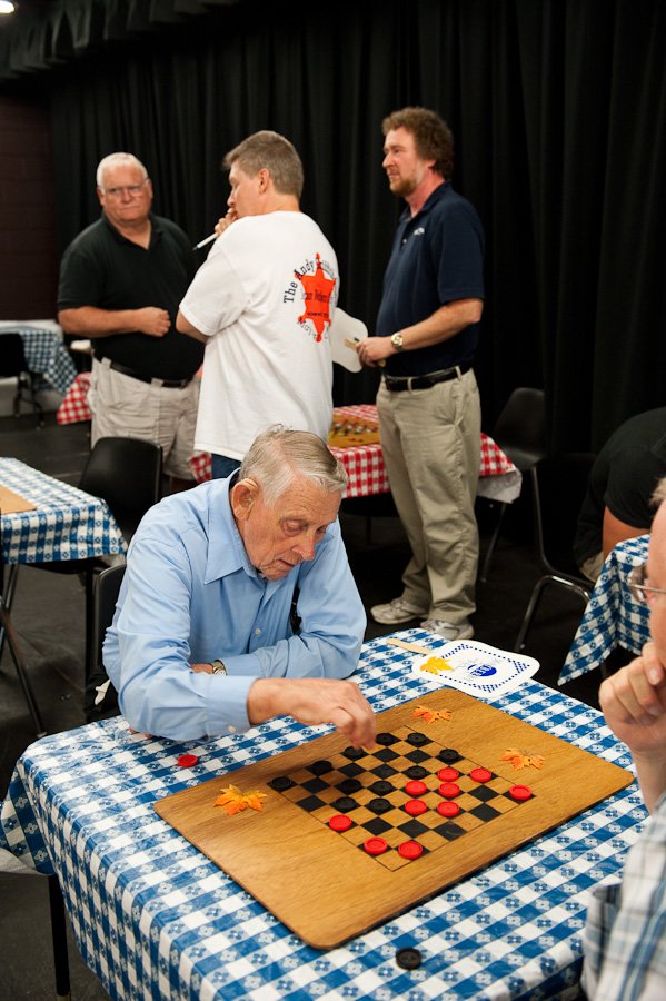 checkers11090392.jpg