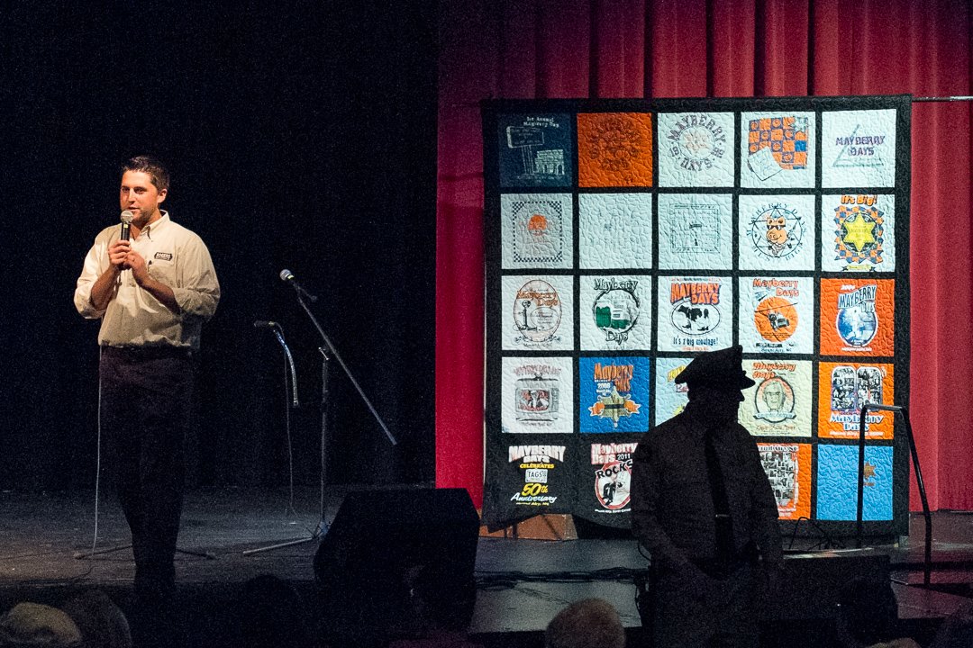 quiltauction140918162.jpg