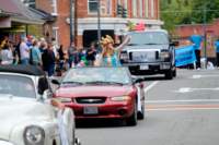 parade15096366_small.jpg