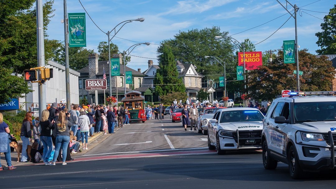 parade210922.jpg