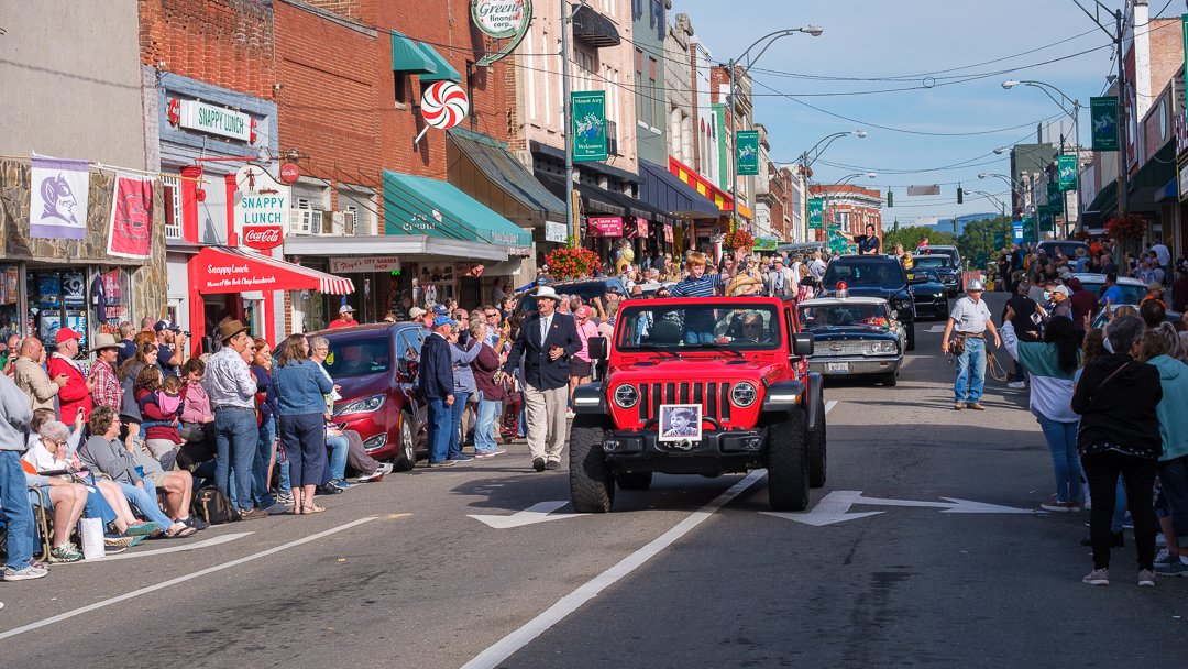 parade210970.jpg