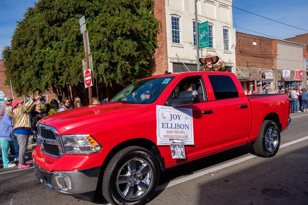 parade210990.jpg