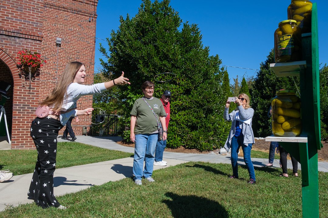 pickletoss22091587.jpg