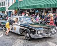 parade22091028_small.jpg