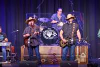 bellamybrothers3398_01_small.jpg