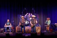 bellamybrothers3552_01_small.jpg