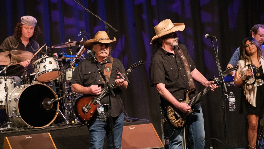 bellamybrothers240913.jpg