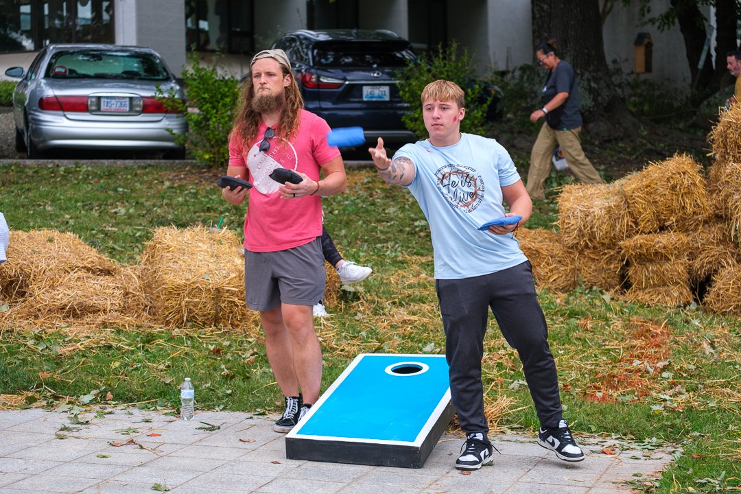 cornhole240910.jpg