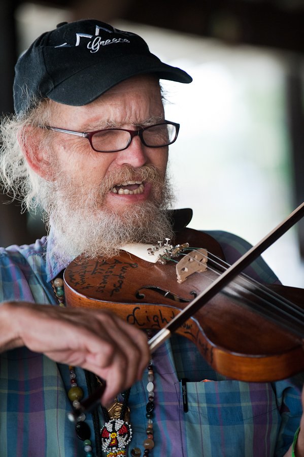 fiddle06110584.jpg