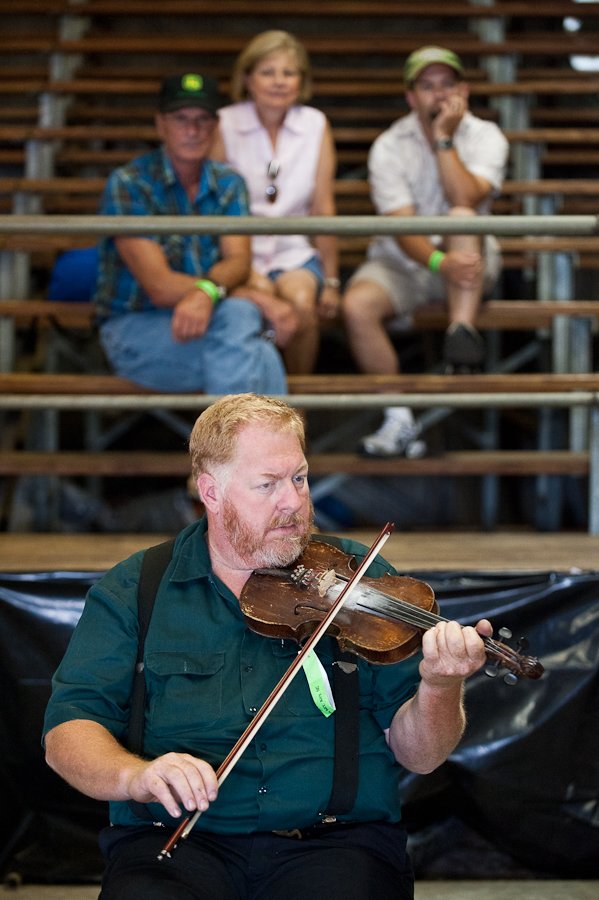 fiddle06119092.jpg