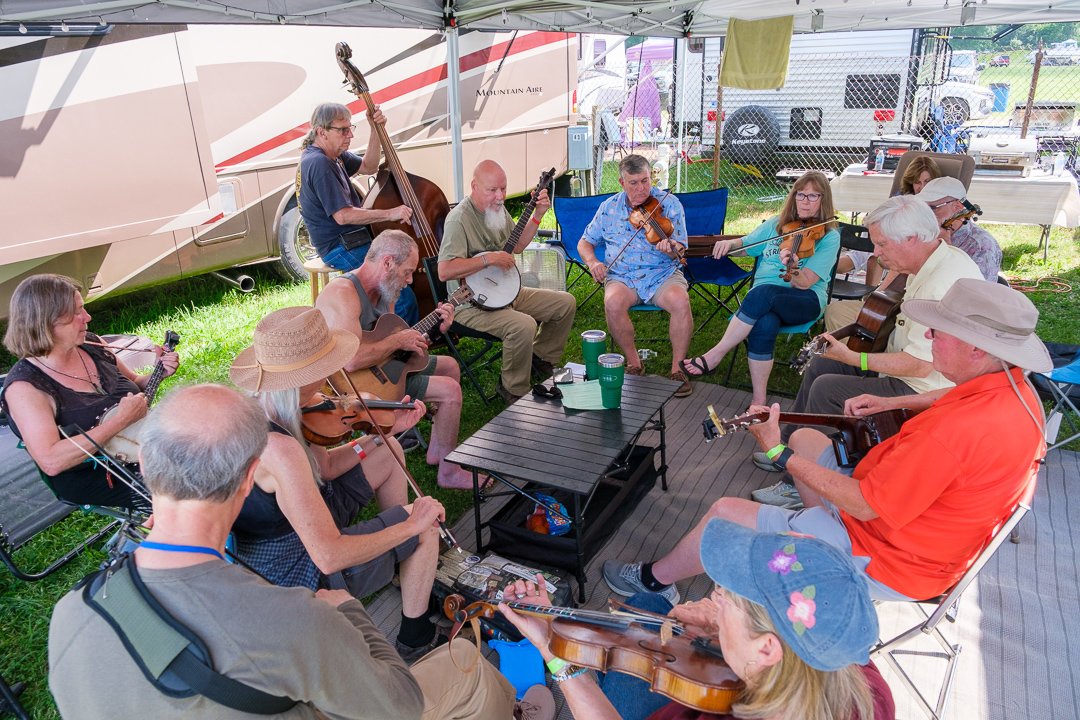 fiddlersconvention250669.jpg